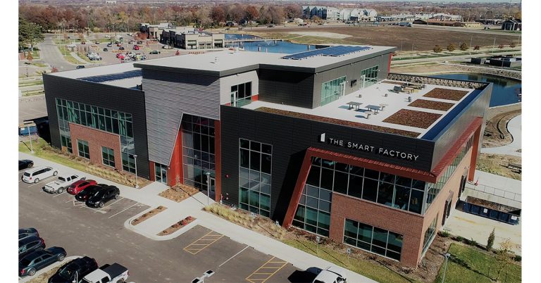 Siemens & Deloitte Demonstrate Industry 4.0 innovation at The Smart Factory @ Wichita