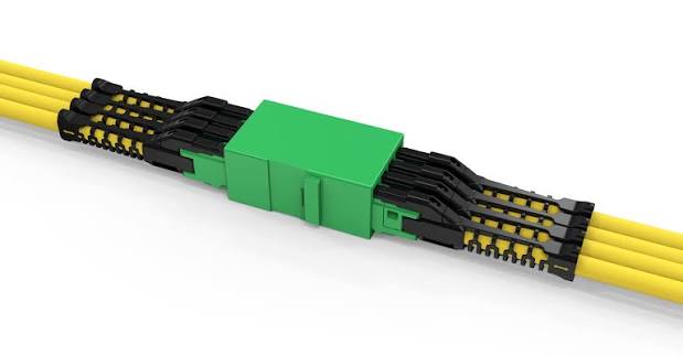 Corning: Optical Ferrule Technology Expands AI Data Center Connectivity Portfolio