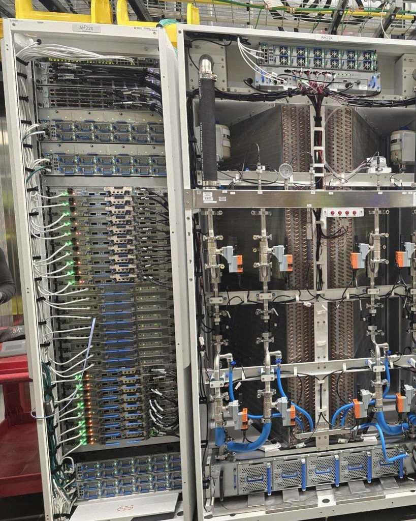 Liquid Cooling: Redesigning the Thermal Architecture of AI Data Centers image